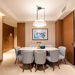 Venetian - Breathtaking Burj Khalifa Views From Luxury 3Br